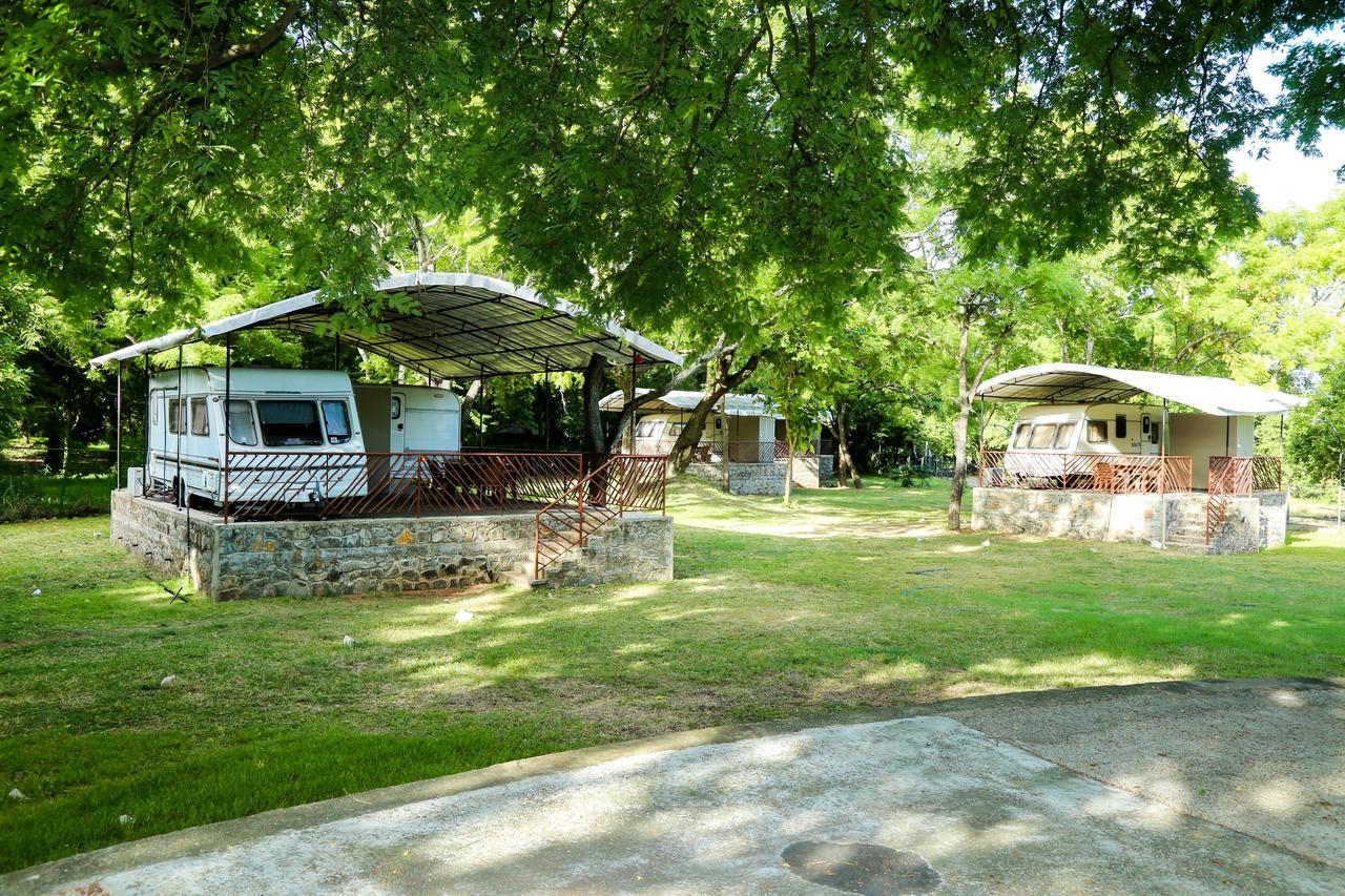 Bed and Breakfast Malwathu Oya Caravan Park à Anurâdhapura Extérieur photo