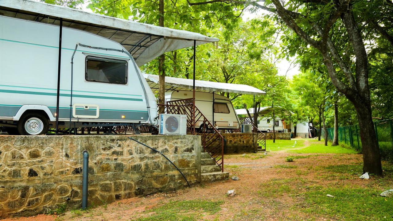 Bed and Breakfast Malwathu Oya Caravan Park à Anurâdhapura Extérieur photo